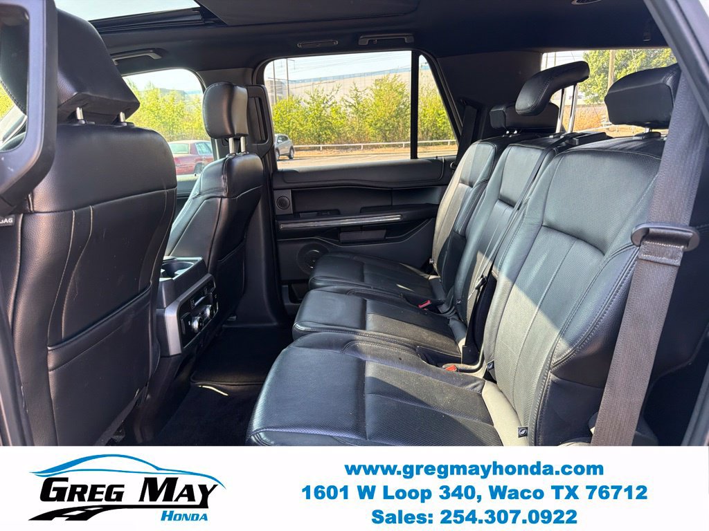 Used 2018 Ford Expedition XLT w/ Equipment Group 202A AWD/4WD image 25