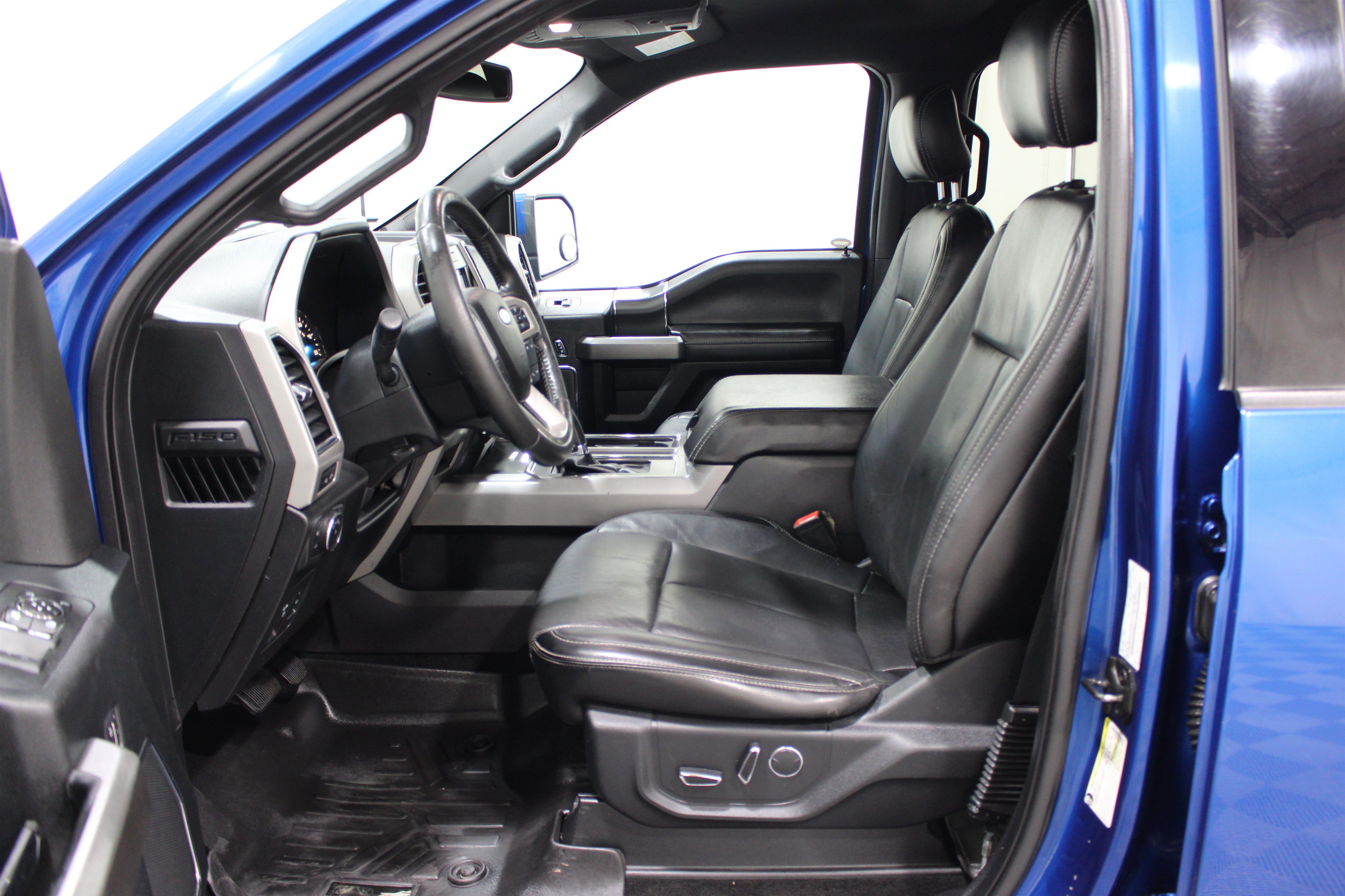 Used 2018 Ford F150 Lariat AWD/4WD image 3