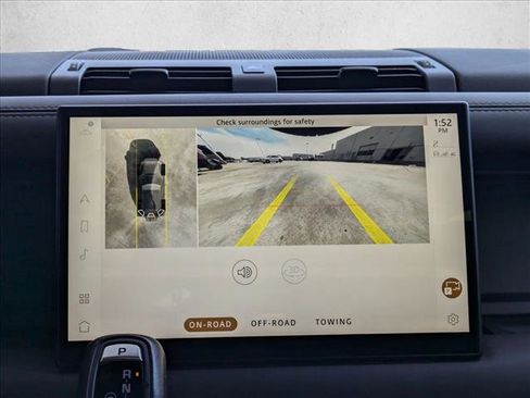 Used 2023 Land Rover Defender 90 V8 image 13