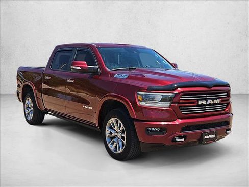 Used 2022 RAM 1500 Laramie AWD/4WD image 9