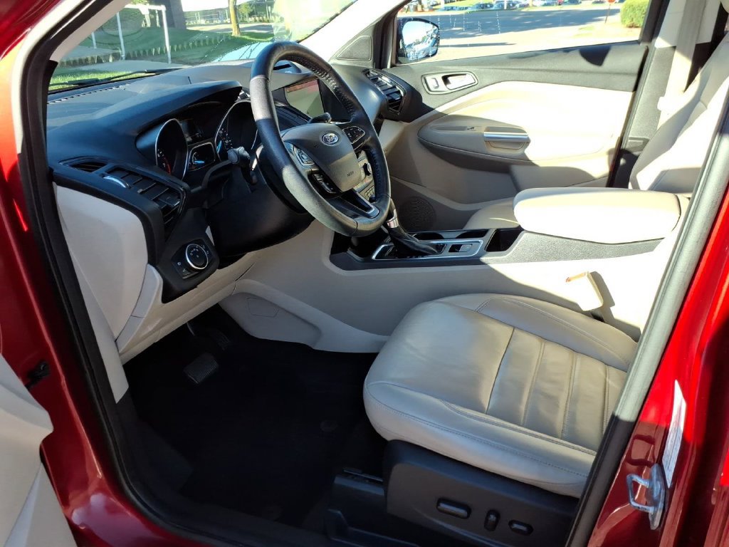 Used 2018 Ford Escape Titanium AWD/4WD image 10