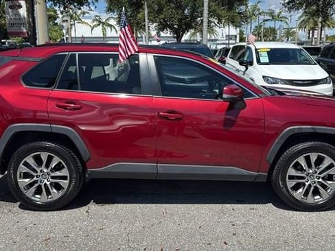 Used 2021 Toyota RAV4 XLE Premium FWD image 11