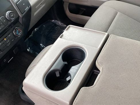 Used 2018 Ford F150 XLT image 22