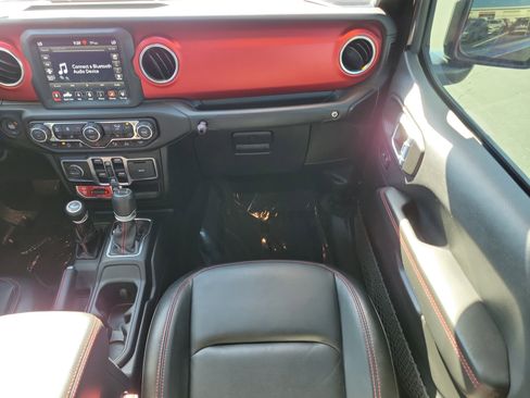 Used 2021 Jeep Gladiator Rubicon AWD/4WD image 14