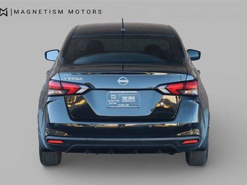Used 2025 Nissan Versa S w/ Trunk Package FWD image 10