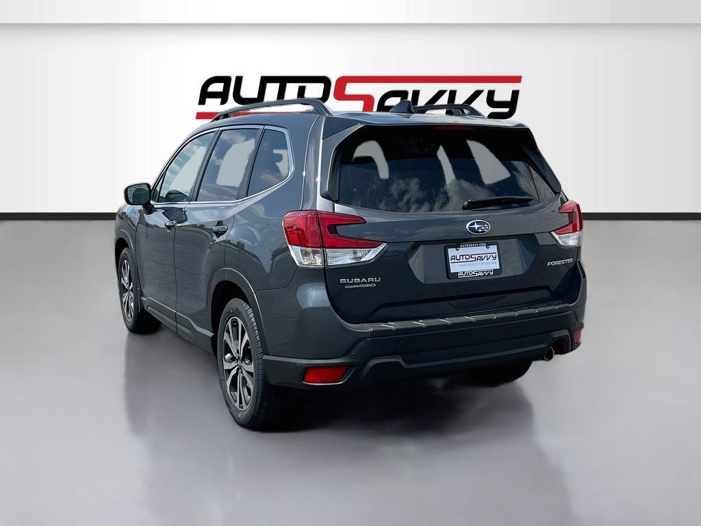 Used 2024 Subaru Forester Limited AWD/4WD image 5
