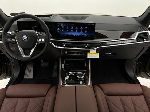 Used 2026 BMW X5 xDrive50e w/ Climate Comfort Package AWD/4WD image 13
