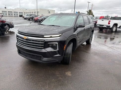 New 2026 Chevrolet Traverse LT image 4