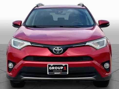 Used 2017 Toyota RAV4 XLE AWD/4WD image 4