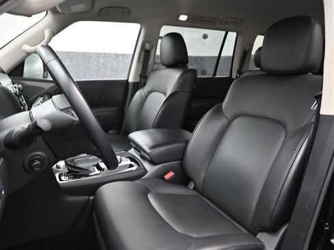 Used 2024 Nissan Armada SV AWD/4WD image 17