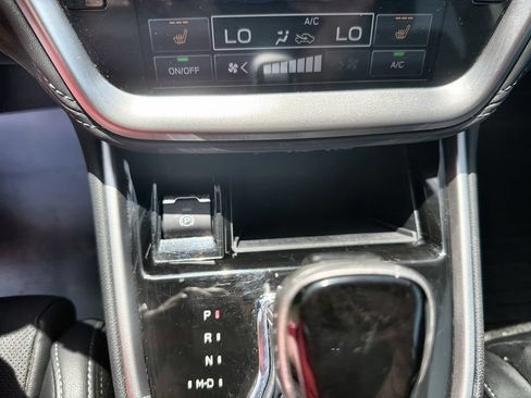 Certified 2023 Subaru Outback Limited AWD/4WD image 17