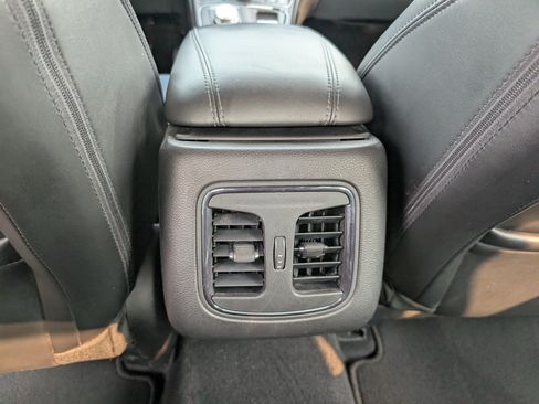 Used 2015 Chrysler 200 S w/ Navigation & Sound Group I FWD image 17