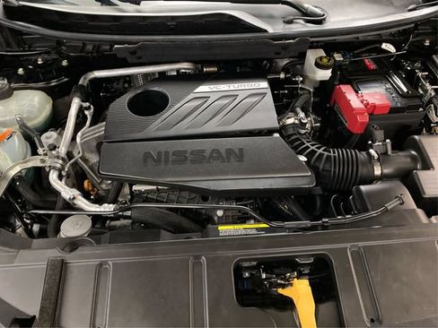 Used 2023 Nissan Rogue SV image 11