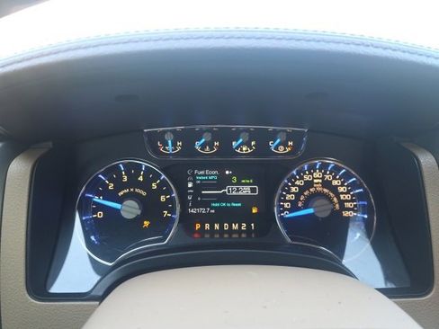 Used 2014 Ford F150 King Ranch w/ King Ranch Luxury Package image 16