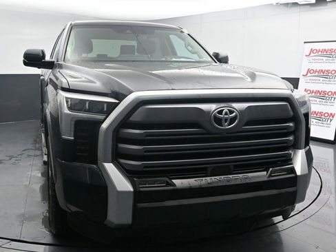 Used 2023 Toyota Tundra Limited image 3