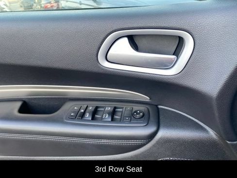 Used 2020 Dodge Durango SXT AWD/4WD image 19