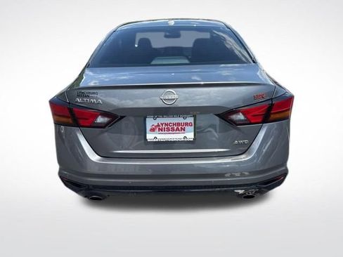 Used 2024 Nissan Altima 2.5 SR w/ SR Premium Package AWD/4WD image 6
