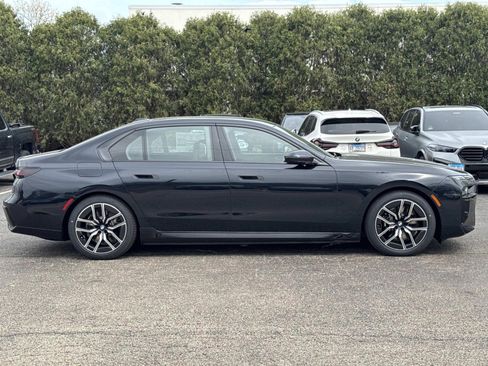 New 2026 BMW i7 xDrive60 AWD/4WD image 4