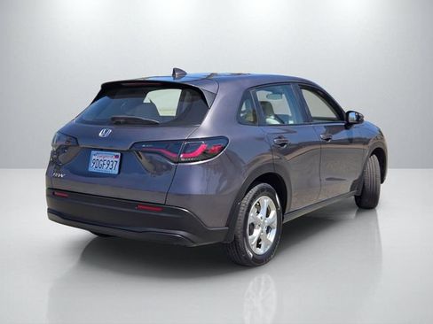 Used 2023 Honda HR-V LX image 4