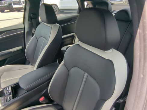 Certified 2025 Kia K5 GT-Line FWD image 13