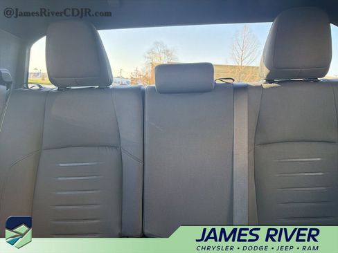 Used 2024 Toyota Tacoma TRD Off-Road image 12