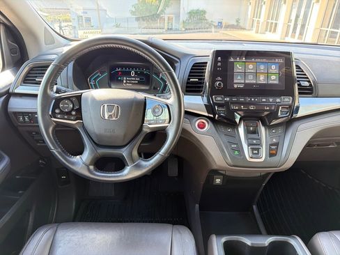 Used 2018 Honda Odyssey EX-L image 11