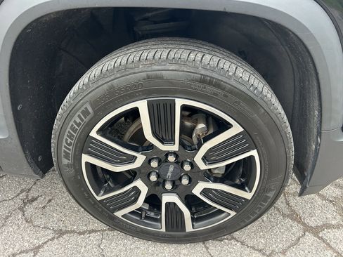 Used 2019 GMC Acadia SLT w/ Black Edition AWD/4WD image 22