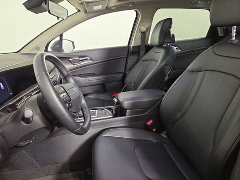 Certified 2026 Kia Sportage SX FWD image 12