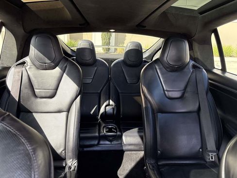 Used 2016 Tesla Model X 90D image 28