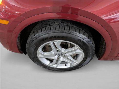 Used 2019 Audi Q5 2.0T Premium w/ Convenience Package image 29