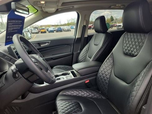 Certified 2024 Ford Edge Titanium AWD/4WD image 5