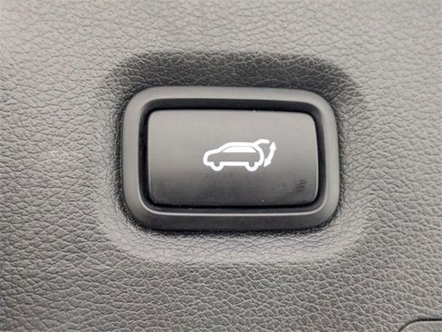 Used 2020 Hyundai Santa Fe SEL w/ Convenience Package image 28