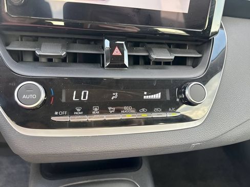 Used 2024 Toyota Corolla LE FWD image 26