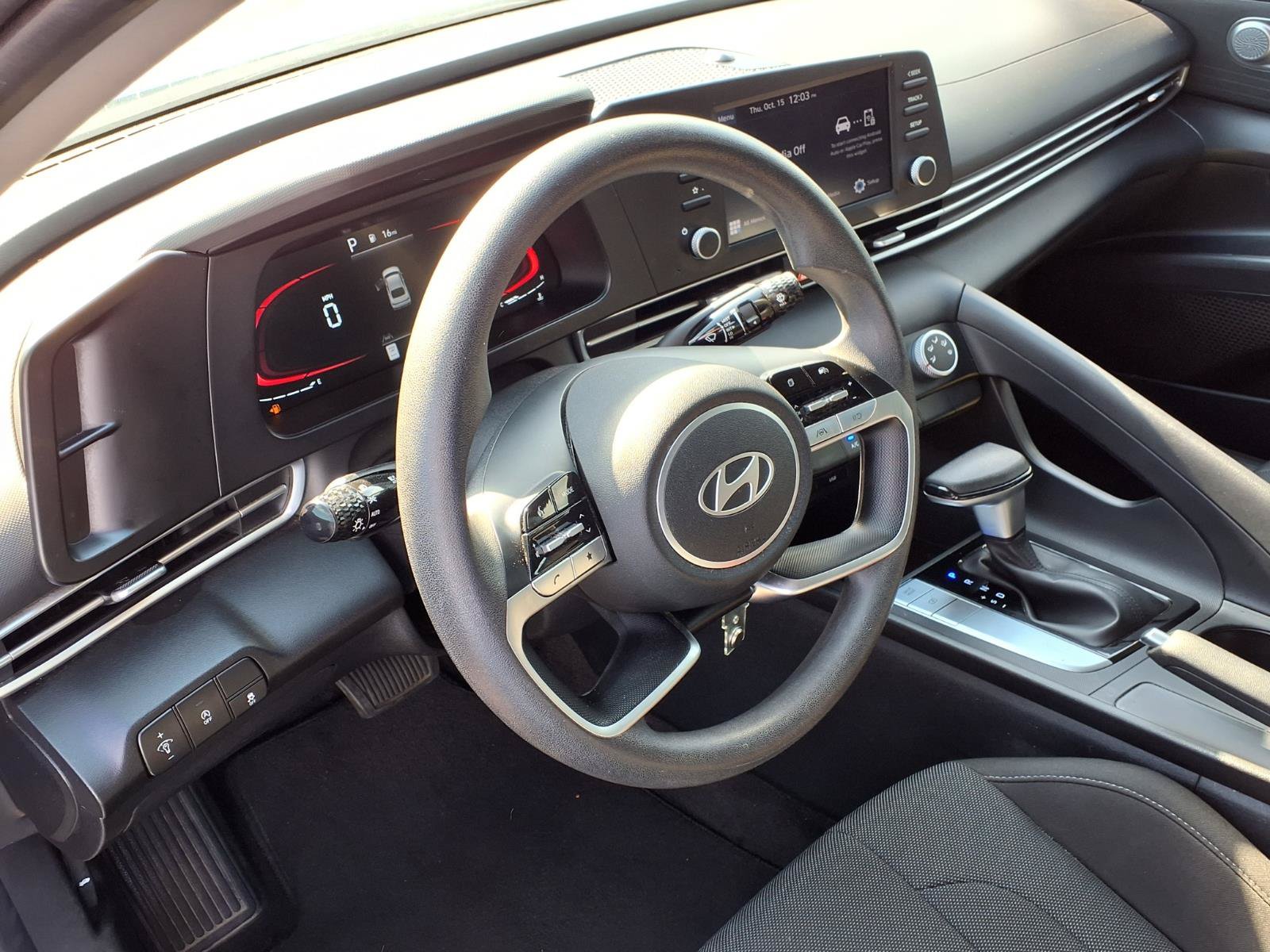 Certified 2024 Hyundai Elantra SE FWD image 16