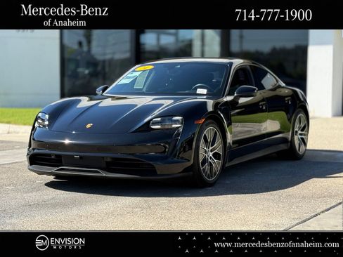 Used 2024 Porsche Taycan image 1