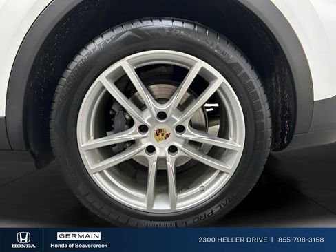 Used 2020 Porsche Cayenne AWD/4WD image 29