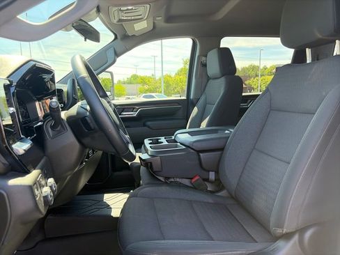 Used 2024 Chevrolet Silverado 2500 LT w/ Convenience Package AWD/4WD image 18
