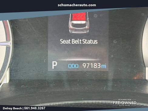 Used 2021 Toyota Highlander LE FWD image 27
