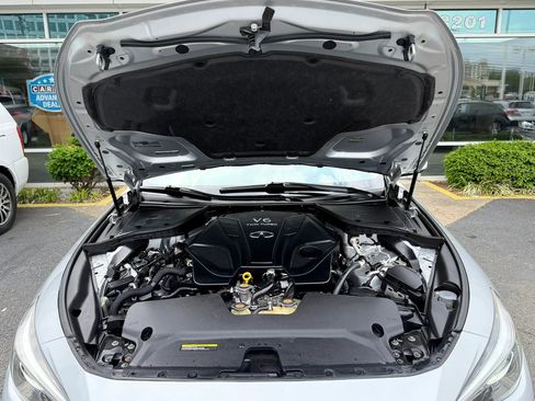 Used 2019 INFINITI Q50 Luxe w/ Essential Package (3.0T Luxe) AWD/4WD image 40