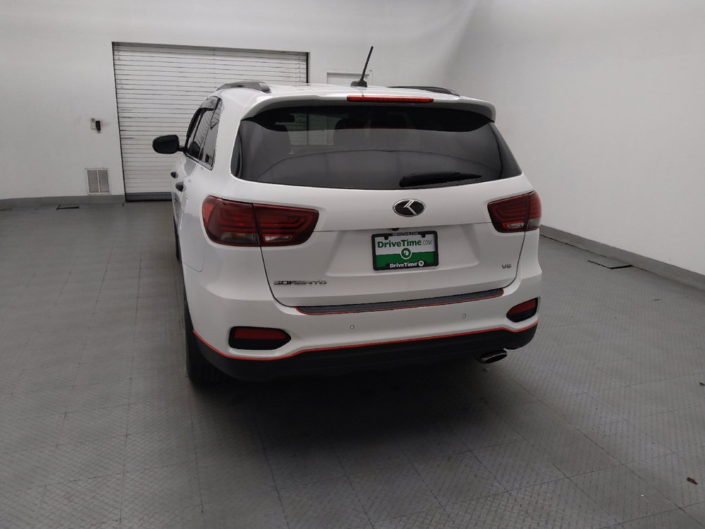 Used 2019 Kia Sorento S FWD image 6