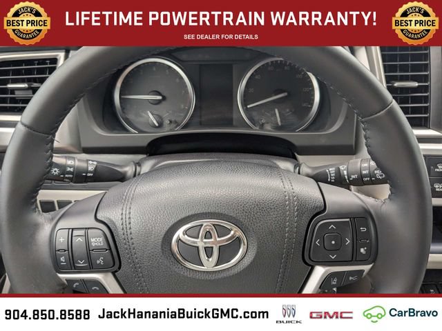 Used 2018 Toyota Highlander Limited FWD image 28