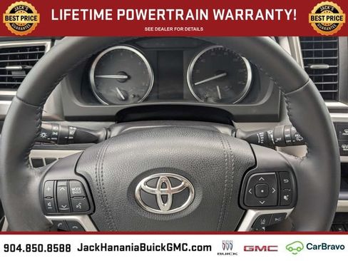 Used 2018 Toyota Highlander FWD V6 image 28