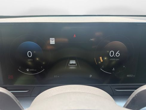 Used 2026 Hyundai Kona SEL Premium FWD image 11