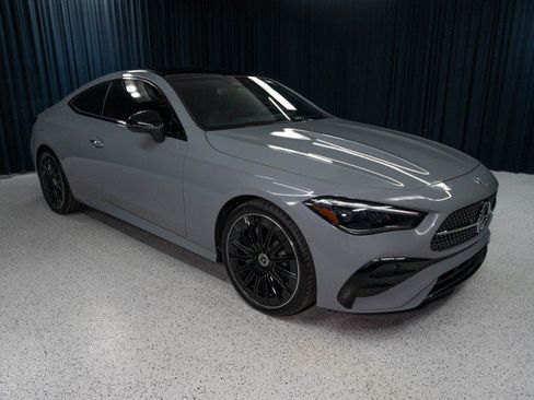 New 2026 Mercedes-Benz CLE 300 4MATIC Coupe image 3
