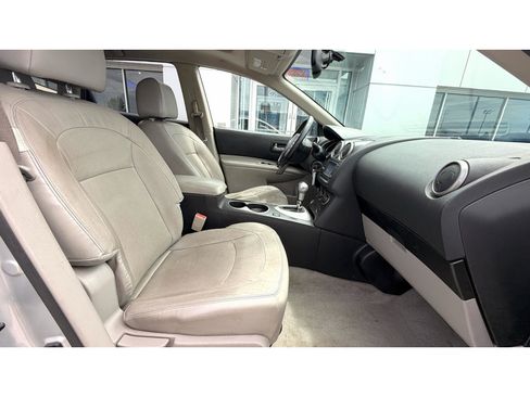 Used 2011 Nissan Rogue SV w/ SL Pkg AWD/4WD image 12