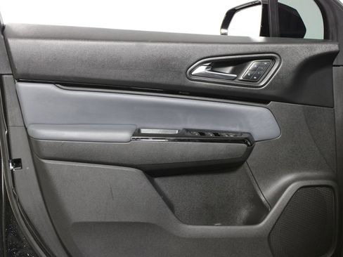 Used 2024 Honda Prologue Touring image 7