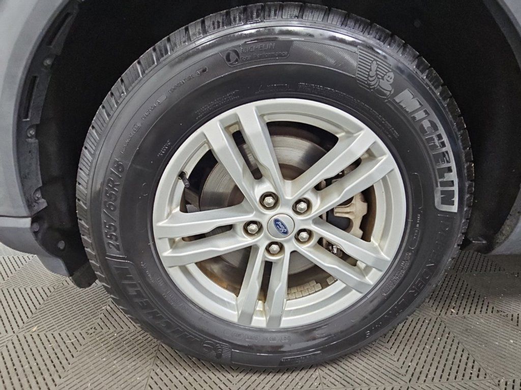 Used 2020 Ford Explorer XLT RWD image 45
