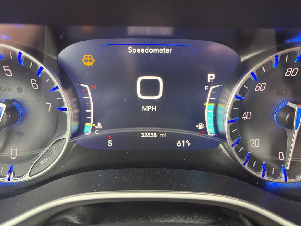 Used 2025 Chrysler Pacifica Select FWD image 26