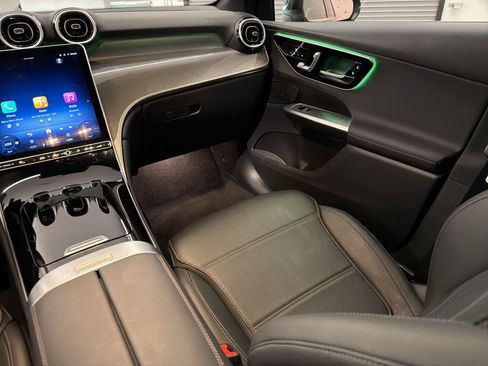 Used 2026 Mercedes-Benz GLC 300 image 28