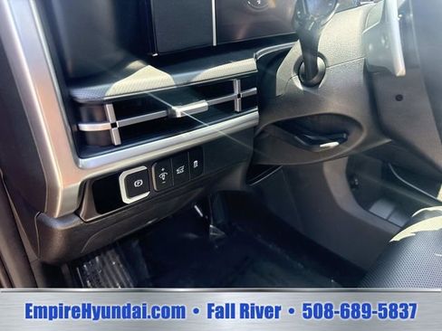 Used 2026 Hyundai Santa Fe SEL AWD/4WD image 22